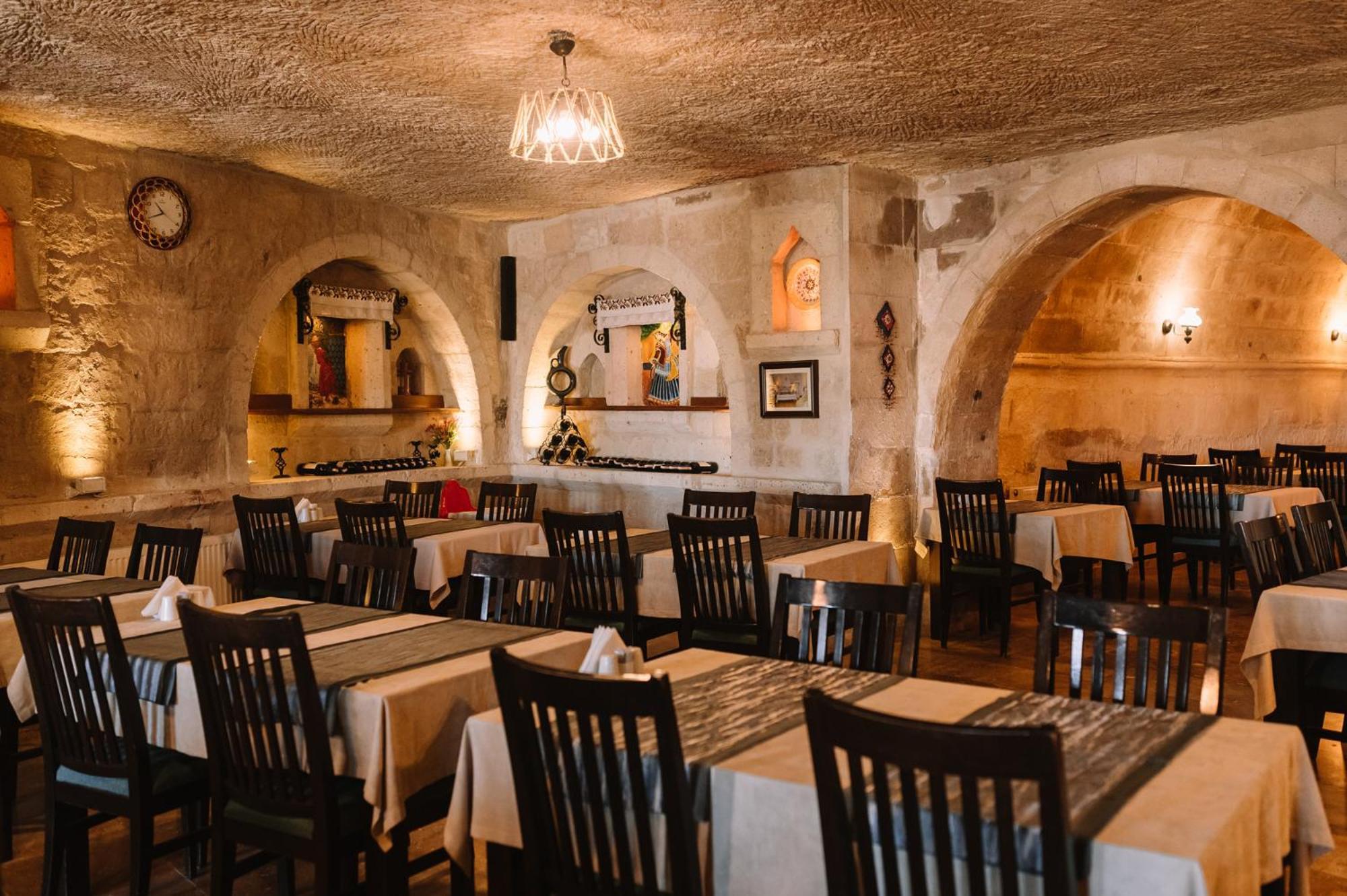 Cappadocia Cave Suites Adult Only Гьореме Екстериор снимка